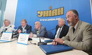 Микола Гвоздь, Василь Горбаль, Михайло Рєзнікович, Мирослав Вантух та Дмитро Табачник