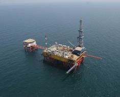 Газодобывающая платформа ”Штормовая”