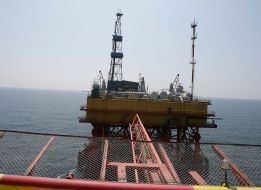 Газодобывающая платформа ”Штормовая”