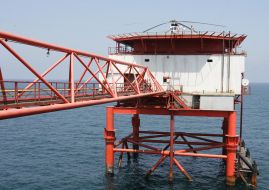 Газодобывающая платформа ”Штормовая”