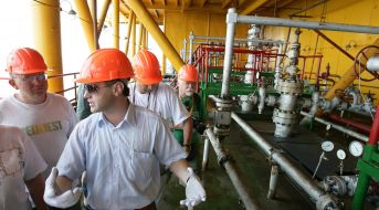 Газодобывающая платформа ”Штормовая”