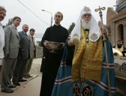 Освящение Филаретом креста на Берковцах