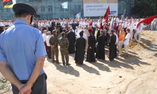 Rally against putting a monument to Ekaterina II