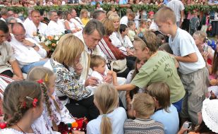 Виктор Ющенко, Екатерина Ющенко и Софийка, Кристинка, Тарасик Ющенки