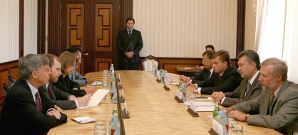 David Kramer, William Taylor and Viktor Yanukovich