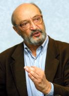 Михаил Козаков