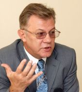 Владимир Лановой