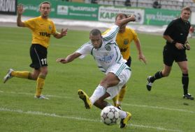 Batista shooting a goal