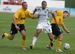 Batista carrying an attack