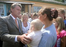Visit of Yushchenko to the Chernigov region