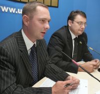 Vyacheslav Shaposhnik and Roman Petrenko