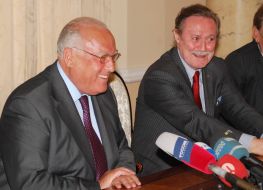 Viktor Chernomyrdin and Yury Solomin