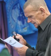 Акция Партии регионов по сбору подписей за проведение всеукраинского референдума