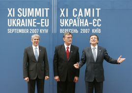 Jose Socrates, Viktor Yushchenko and Jose Manuel Barroso