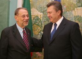 Viktor Yanukovich and Javier Solana