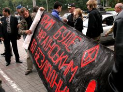 Пресс-конференция правых националистических организаций возле УНИАН