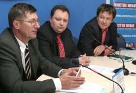 Denis Petrov, Viktor Zelenkov and Maksim Kopeychikov