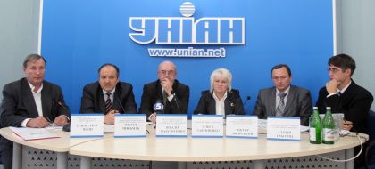 Прес-конференція: ”Що гальмує розвиток України? Конституція!”