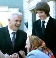 Владимир Литвин с семьей