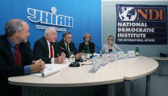  Пресс-конференция представителей Национального Демократического Института