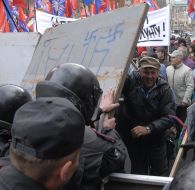 Митинг против празднования 65-й годовщины УПА