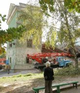 Обрушившаяся школьная пристройка
