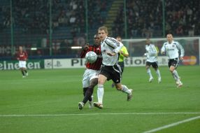 Alexandr Kucher and Clarence Seedorf