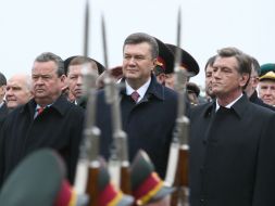 Viktor Yushchenko, Ivan Plyusch and Viktor Yanukovich