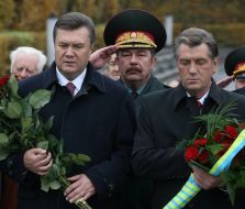 Viktor Yushchenko, Viktor Yanukovich and Alexandr Kuzmuk