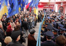 Objecting against opening of monument to Yekaterina II