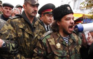 Objecting against opening of monument to Yekaterina II