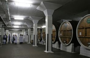 Бочки с вином