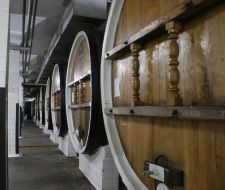 Бочки с вином