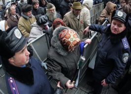 Communists and militia