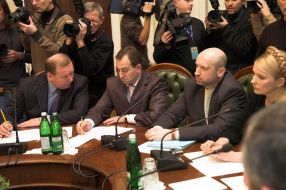 Олександр Турчинов,  Юлія Тимошенко та Микола Томенко