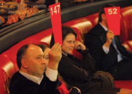 Добродійний аукціон Фонду ”АнтиСНІД”