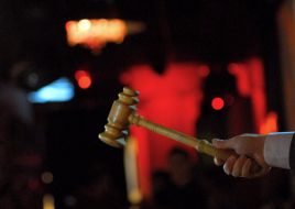 Добродійний аукціон Фонду ”АнтиСНІД”