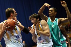 Basket-ball. ”Kiev”  vs. ”Pau-Orthez” (France)
