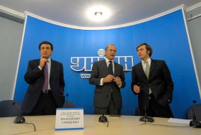 Vladimir Grishchenko and Antonio Penyalosa