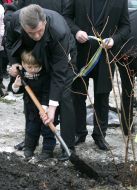 Viktor Yushchenko with Taras Yushchenko