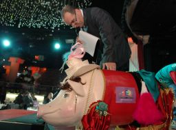 Скульптура ”свиня”