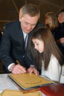 Leonid Chernovetsky with granddaughter Alina