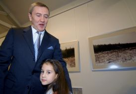 Leonid Chernovetsky with granddaughter Alina