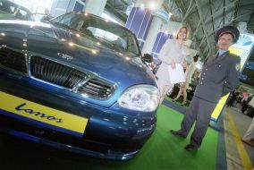 7-th International motor show SIA 99