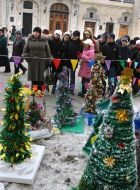 ”Save life of fir-tree!”