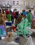 ”Save life of fir-tree!”