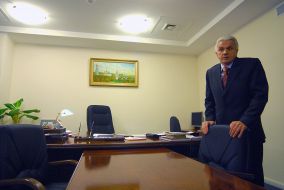 Владимир Литвин