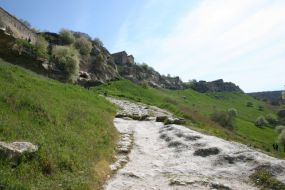 Chufut-cale cave town