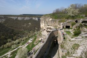 Chufut-cale cave town