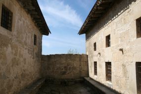 Chufut-cale cave town